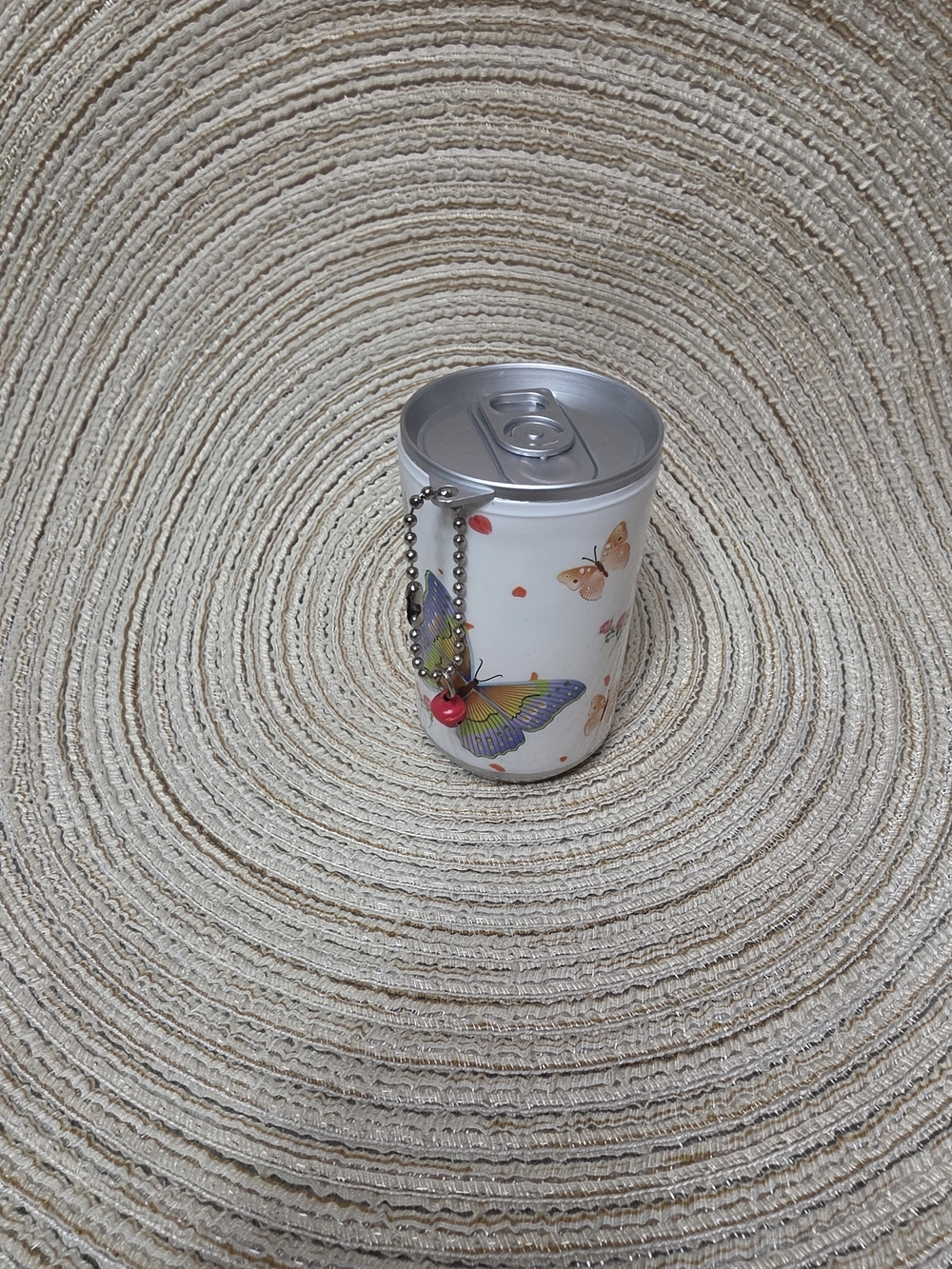 New Cute Vintage Butterfly Mini Soda Can Hand Wipes Keychain - Aesthetic Floral